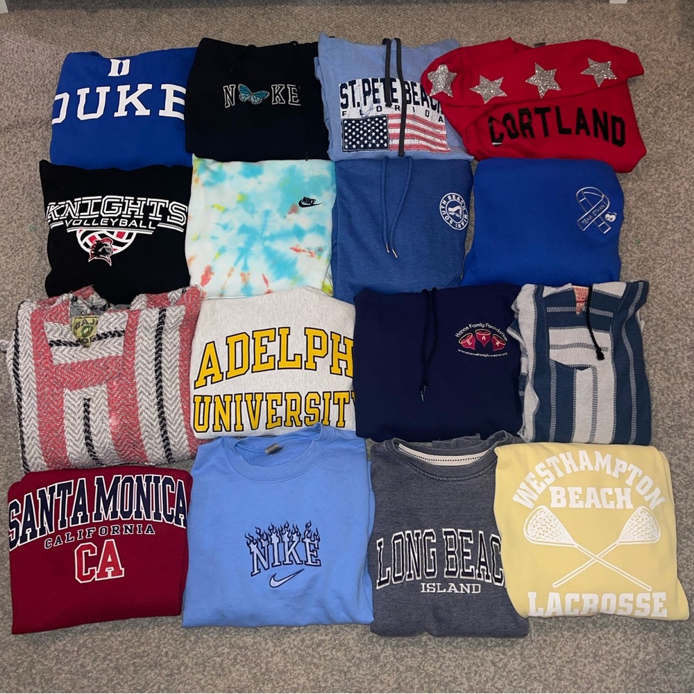 Sweatshirts & Crewnecks